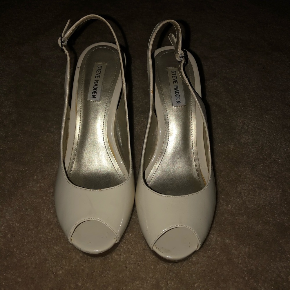 Steven Madden open toe wedges